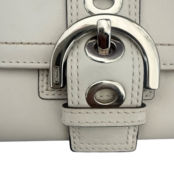 Coach Off-White Leather Buckle Clutch Wallet - Picture 2 of 10